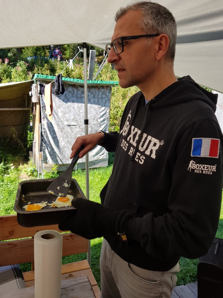 0f40f16a 9e12 408e 8494 0732934e94a6