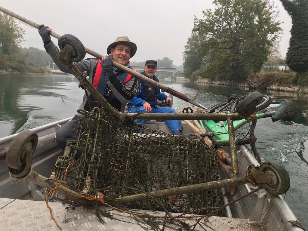 7f046a06-39d2-4ee2-bd93-53092841f354